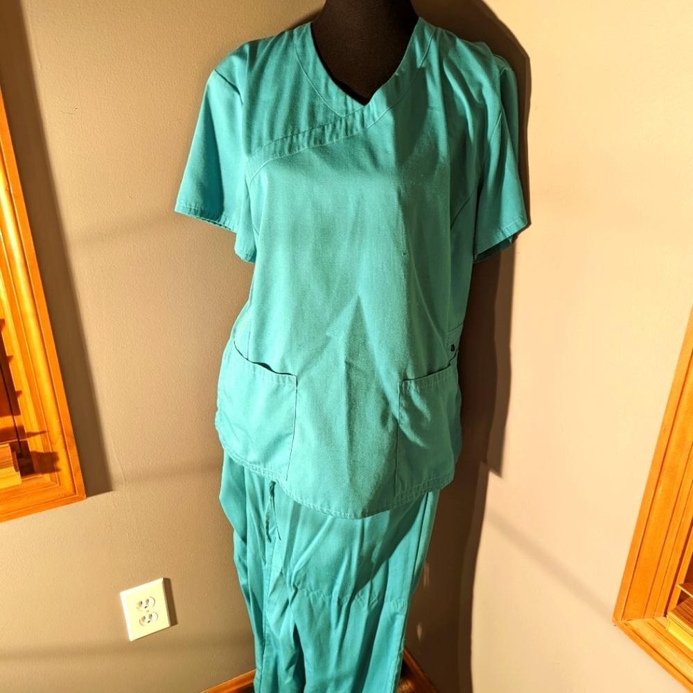 Medifit Teal Scrub Set